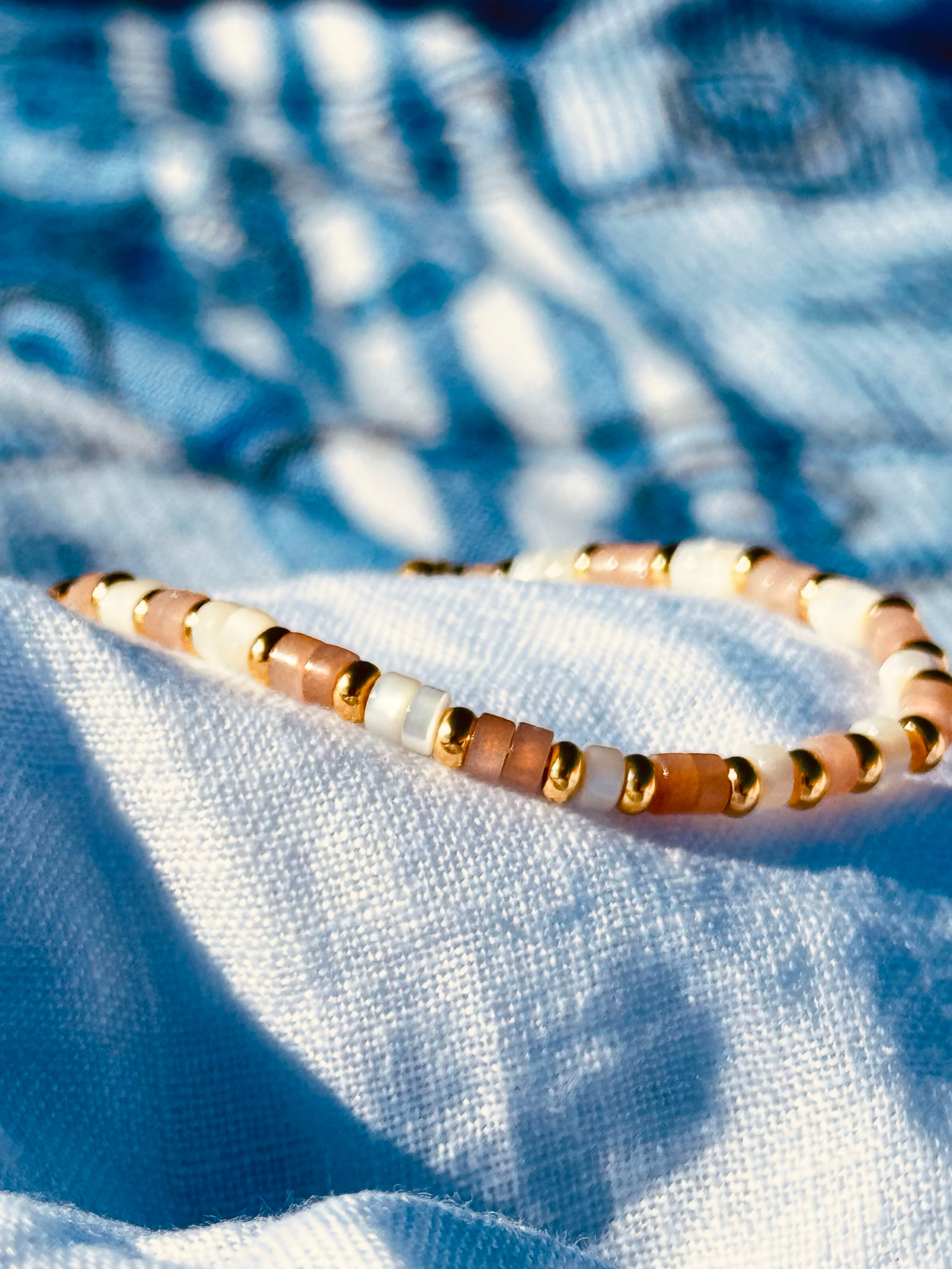 Collier ras de cou en pierres fines heishi