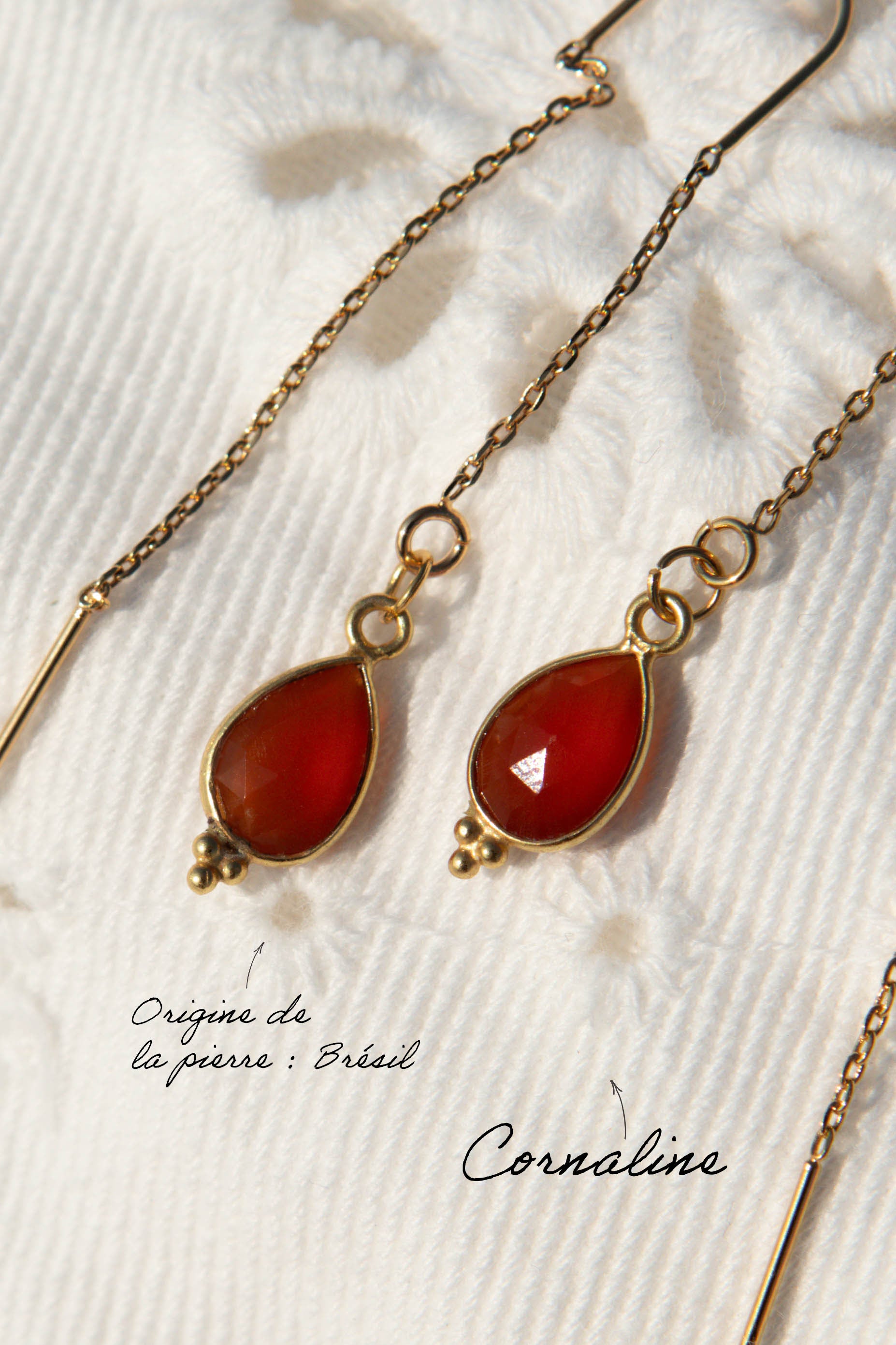 Boucles d’oreilles chaîne pendante avec pendentif goutte en pierre fine