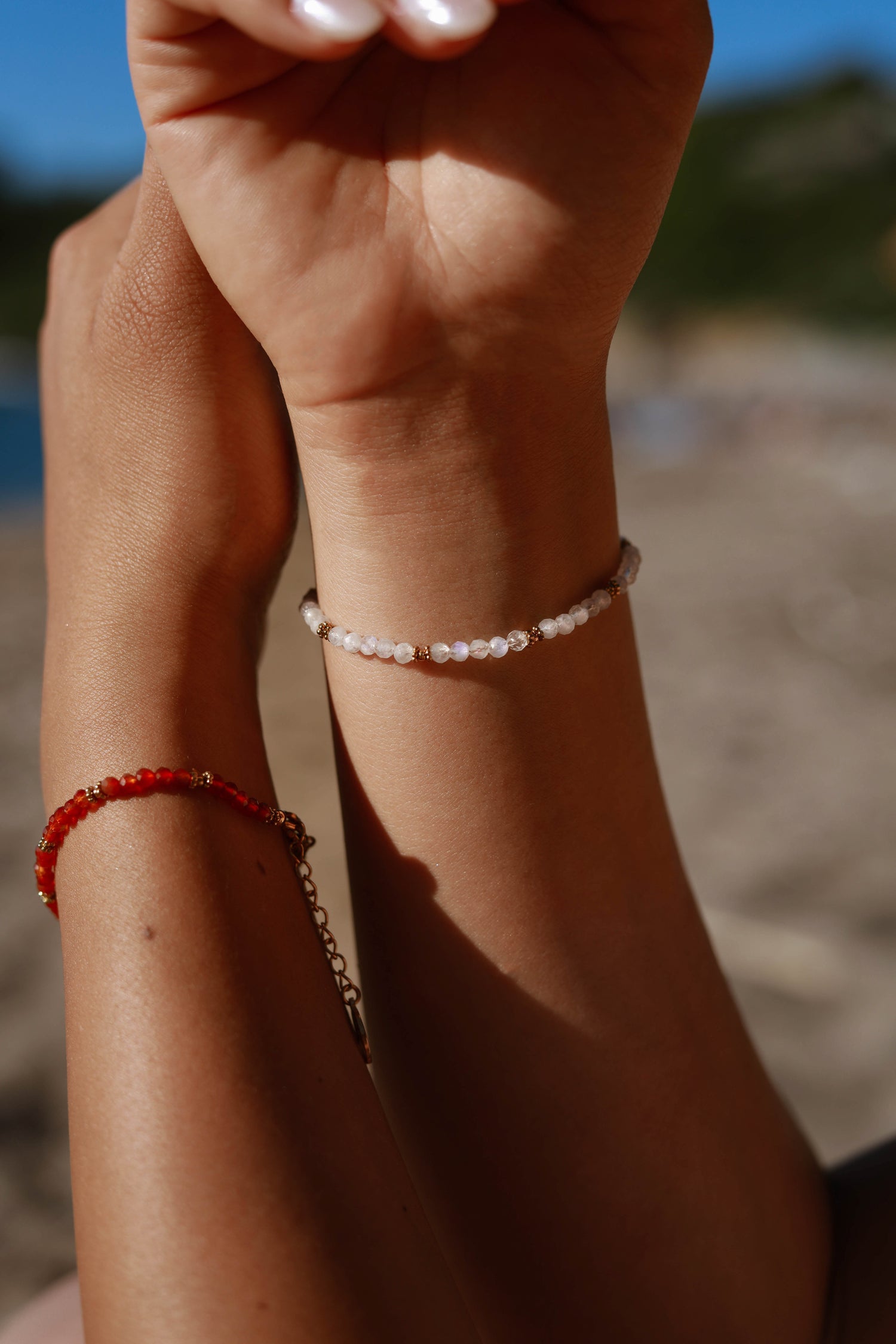 Collier petites pierres à facettes