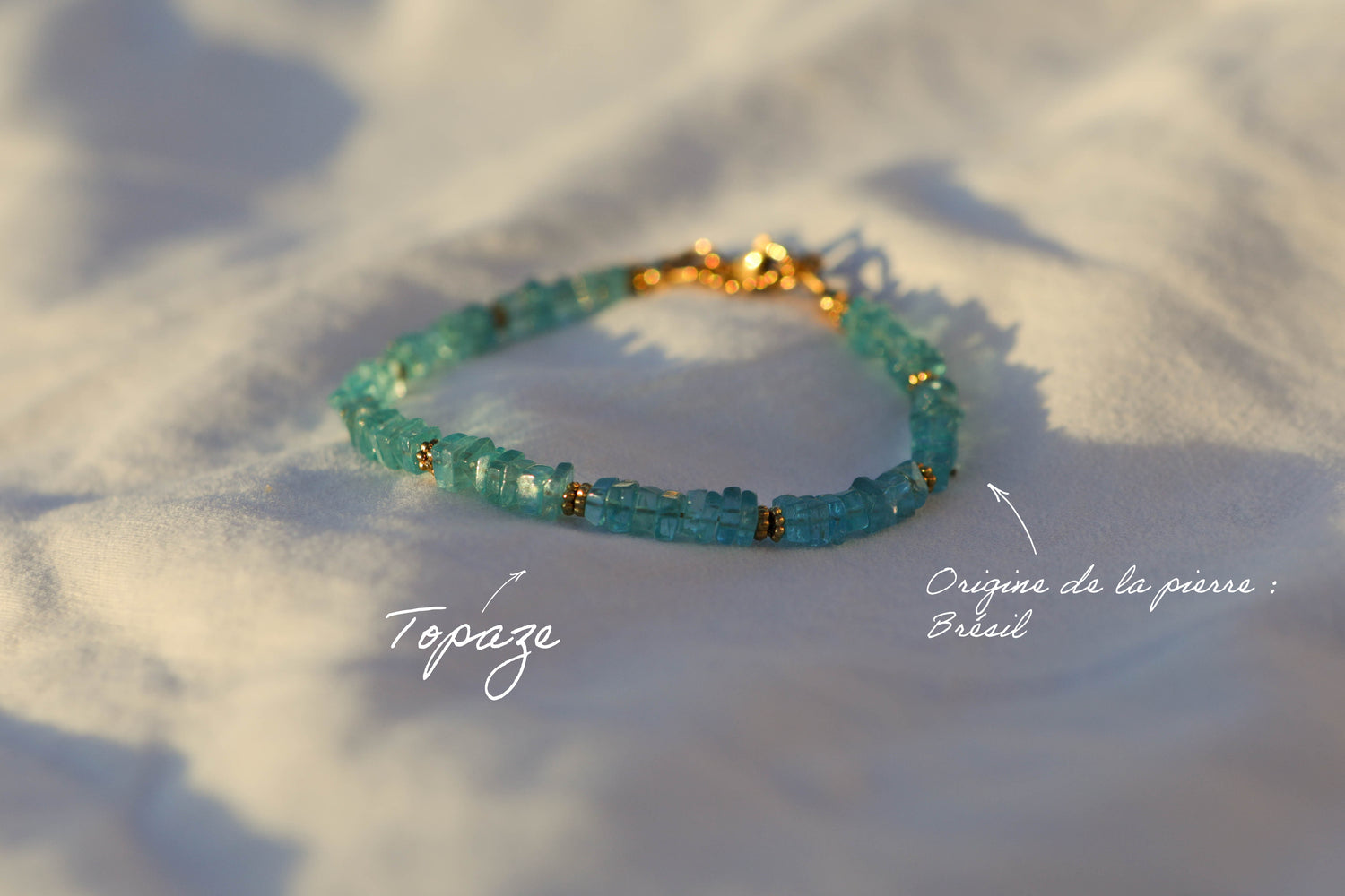 Bracelet en pierres fines cubes