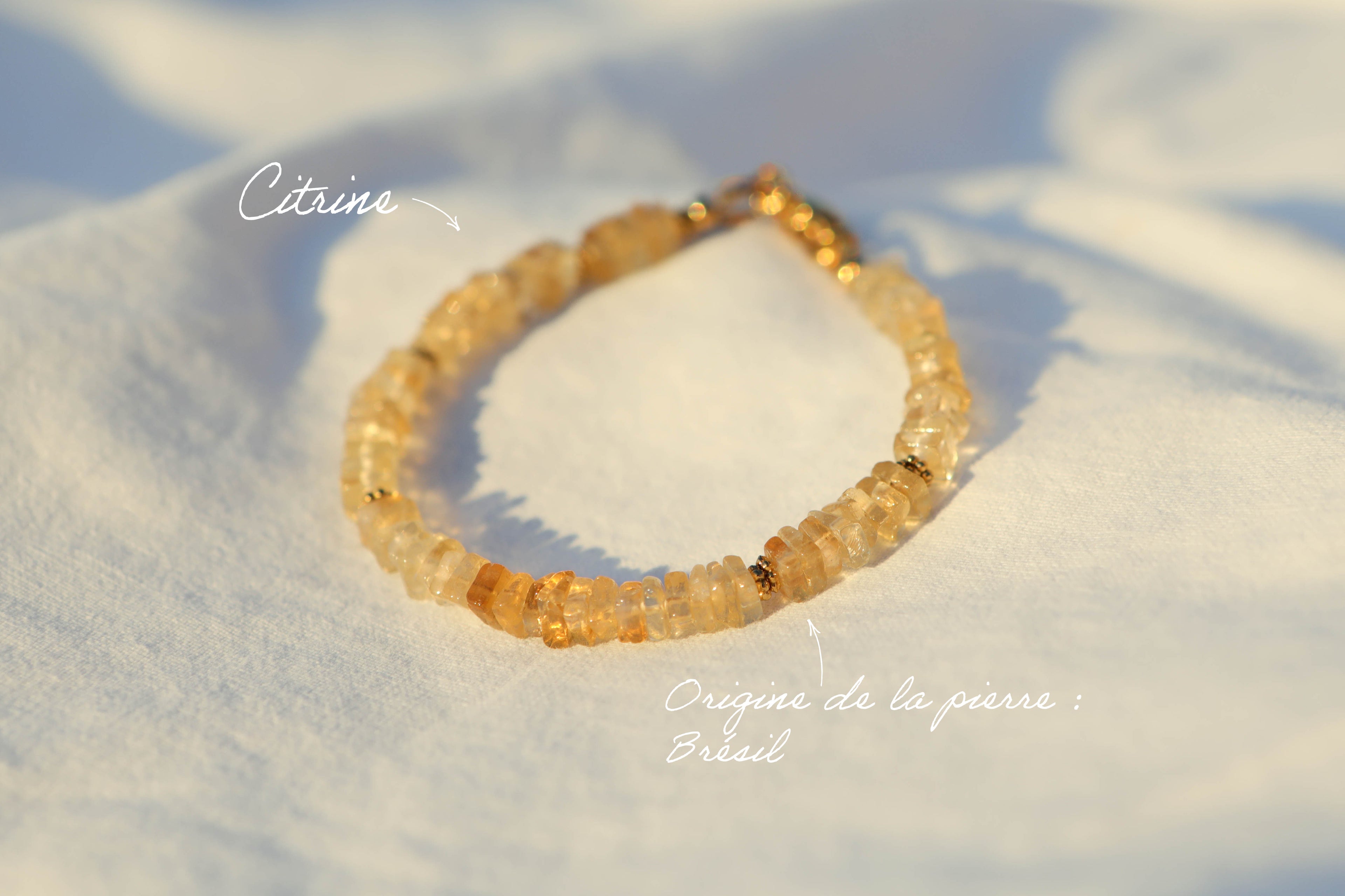 Bracelet en pierres fines cubes