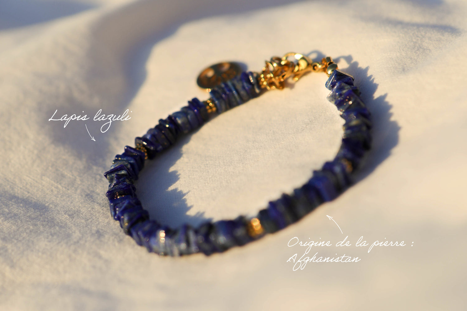 Bracelet en pierres fines cubes