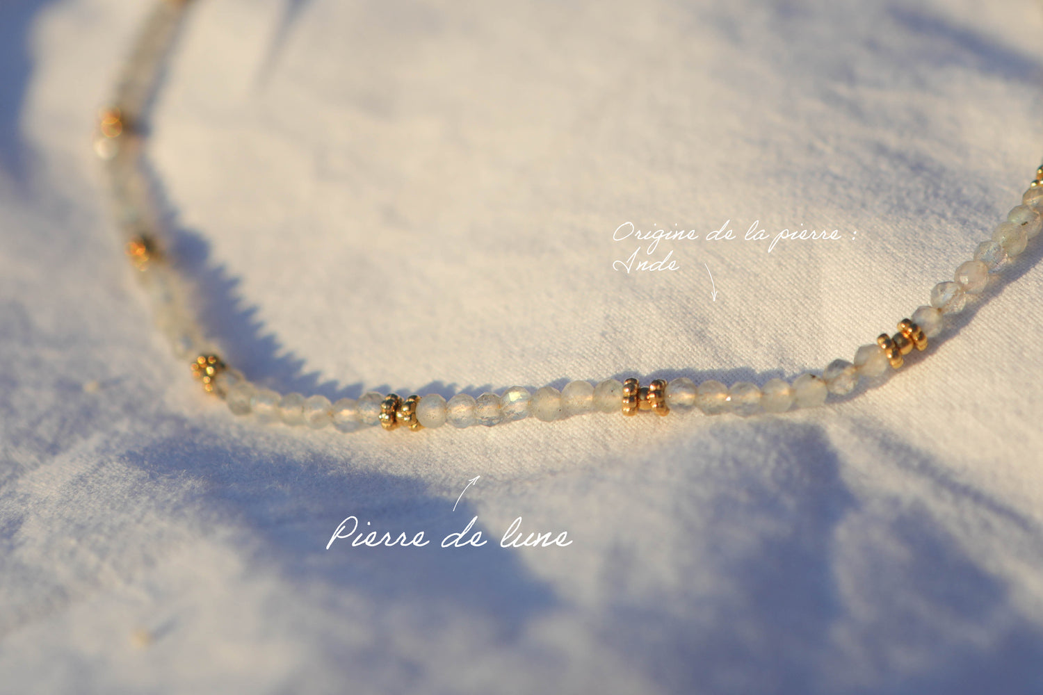 Collier petites pierres à facettes