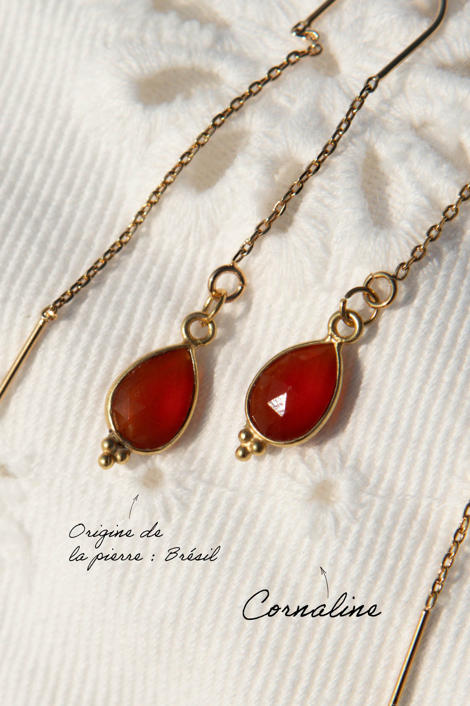 Boucles d’oreilles chaîne pendante avec pendentif goutte en pierre fine
